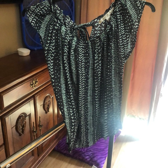 Lauren Conrad Blouse - Picture 3 of 3